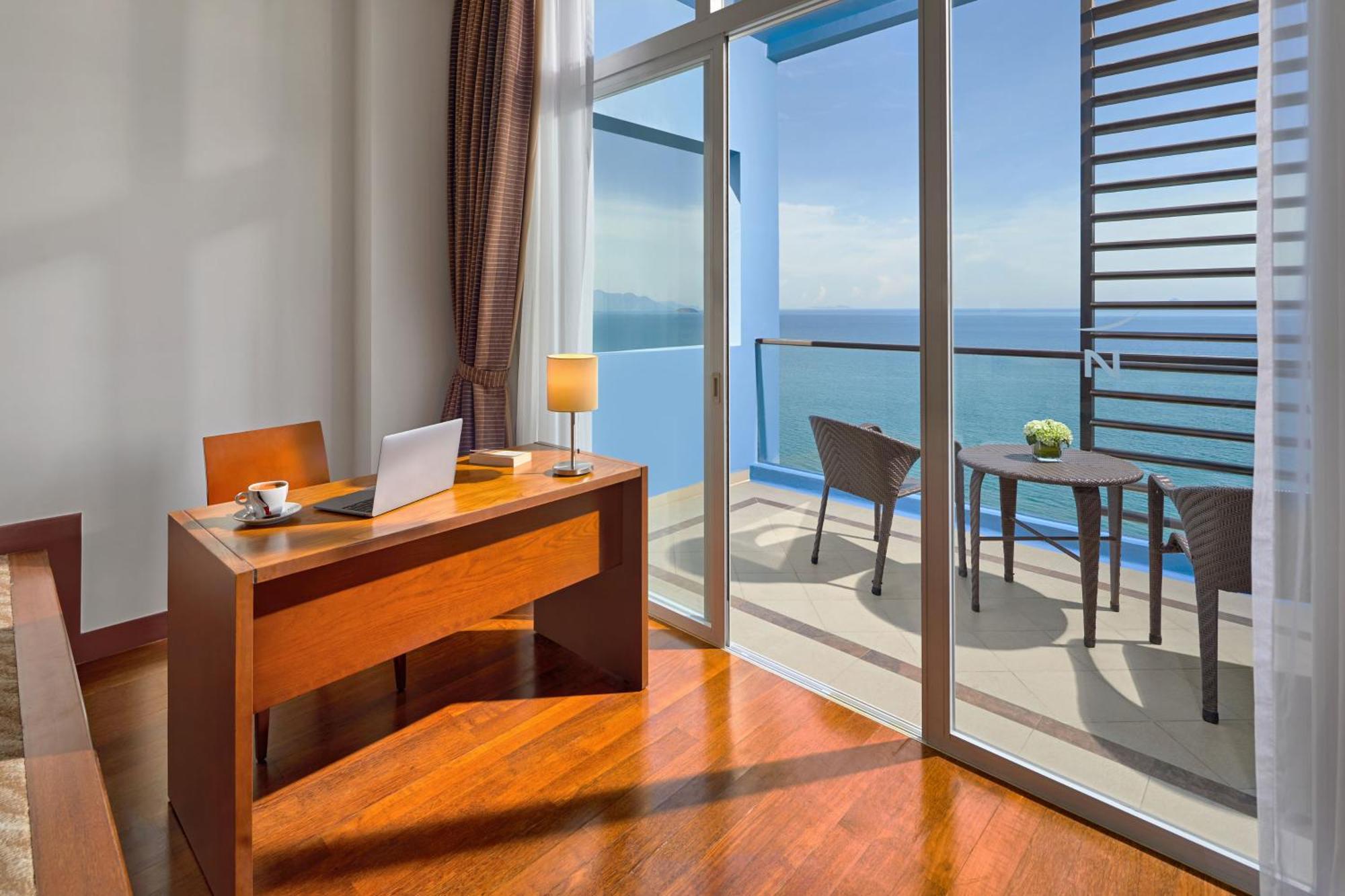 Novotel Nha Trang Exterior foto