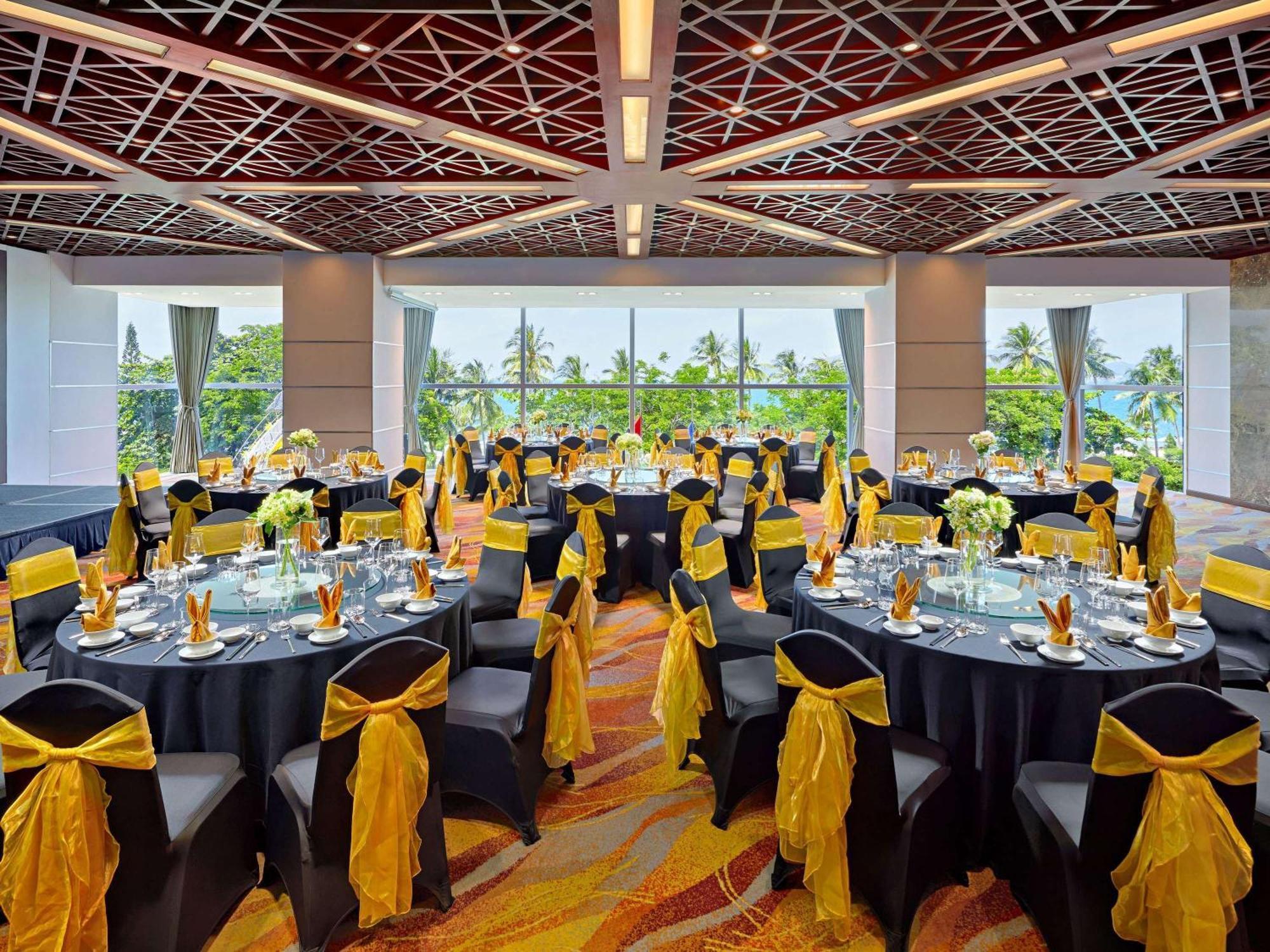 Novotel Nha Trang Exterior foto