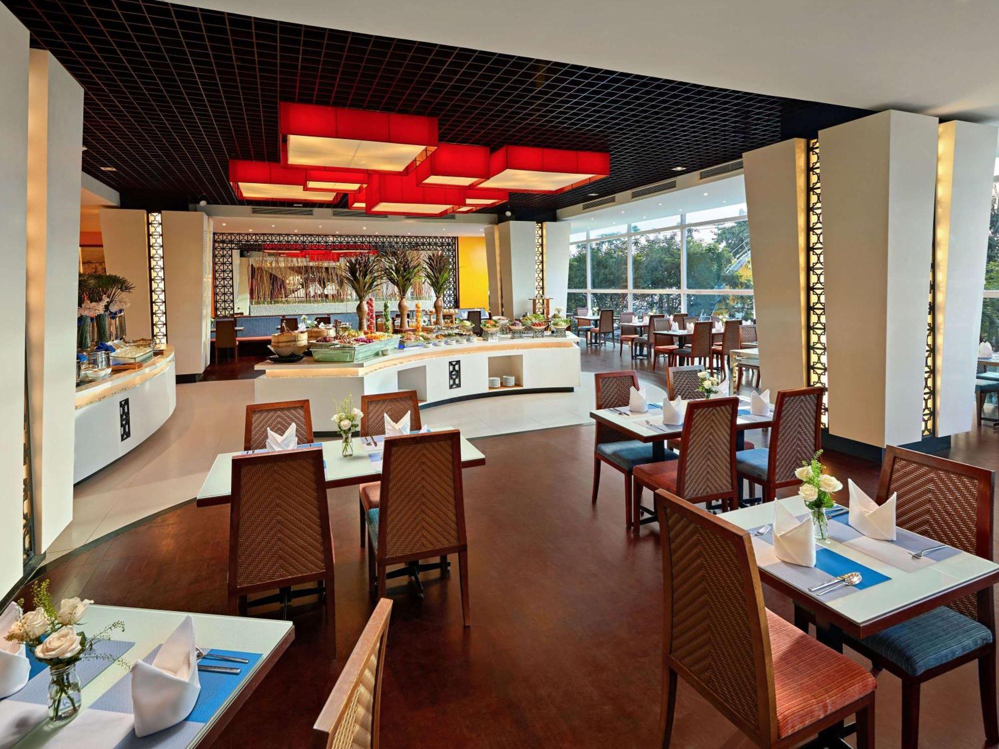 Novotel Nha Trang Exterior foto